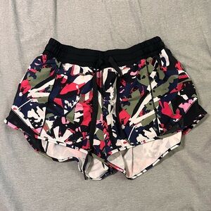 Lululemon Hotty Hot Short Long 4” Pop Cut Boom Juice Size 8